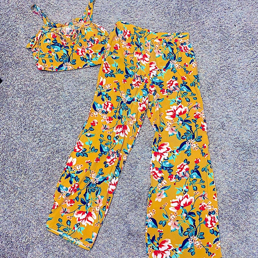 Two piece set